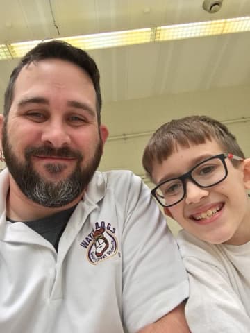 WatchDOG dad in school cafeteria